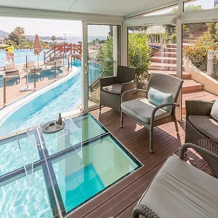 아파트 Cap Esterel - T2 Climatise Vue 4/5 Pers - Piscine - Parking